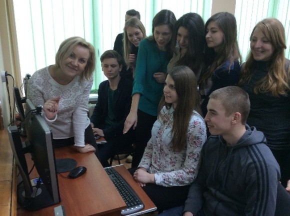 Natalia Turlakova is holding a workshop on "Leadership and teamwork" course.